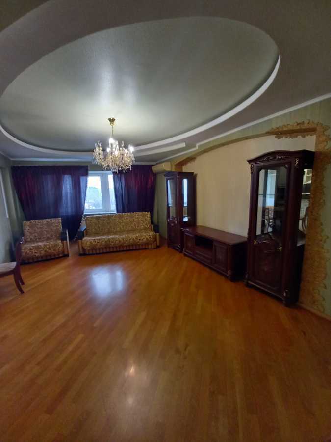 Оренда 2-кімнатної квартири 69 м², Верховної Ради бул., 14Б