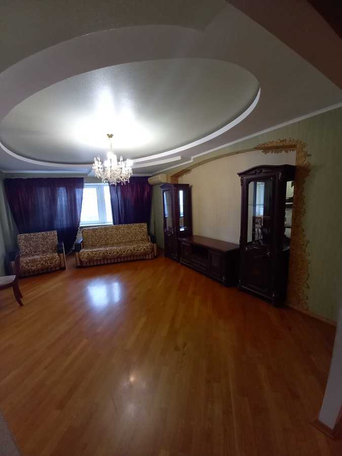 Оренда 2-кімнатної квартири 69 м², Верховної Ради бул., 14Б