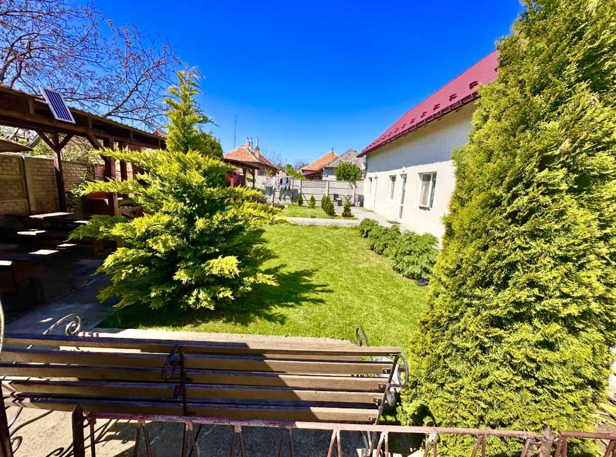 Дом посуточно 200 м², Легоцького, 71