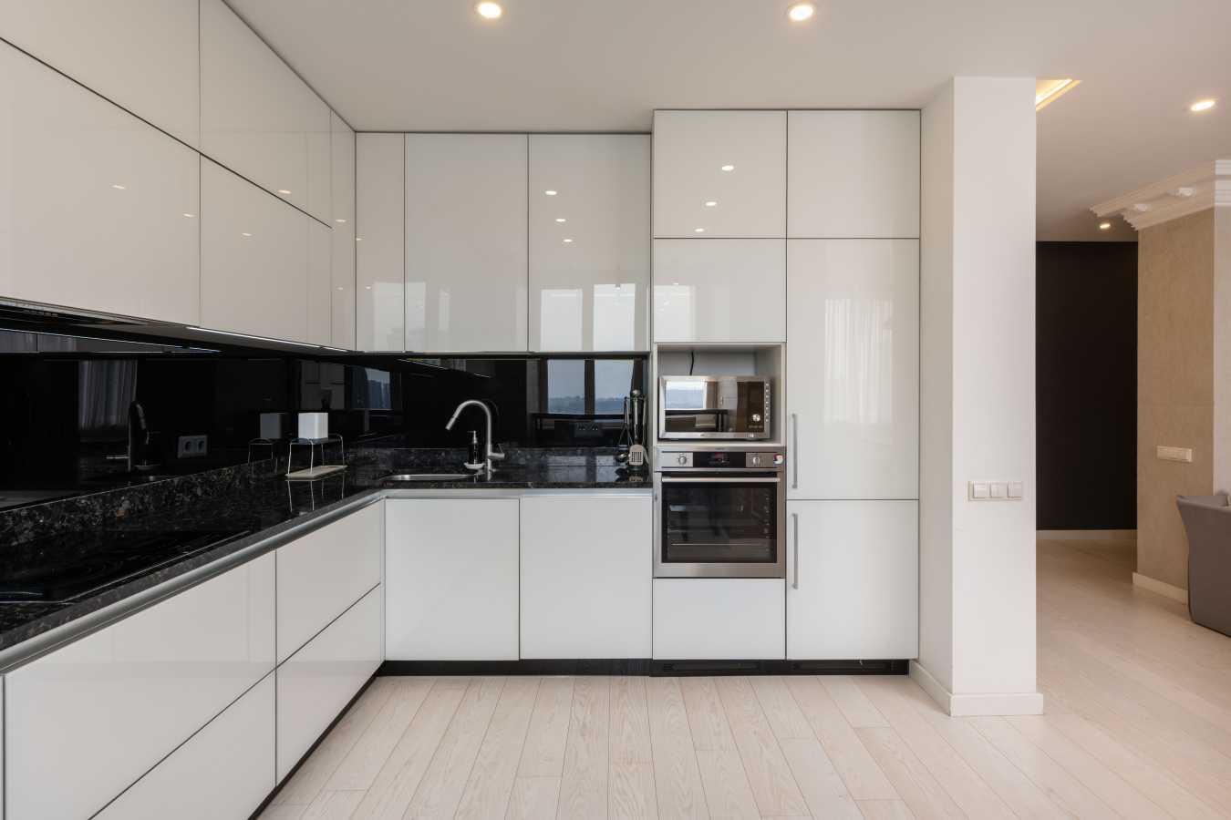 Аренда 4-комнатной квартиры 136 м², Княжий Затон ул., 21