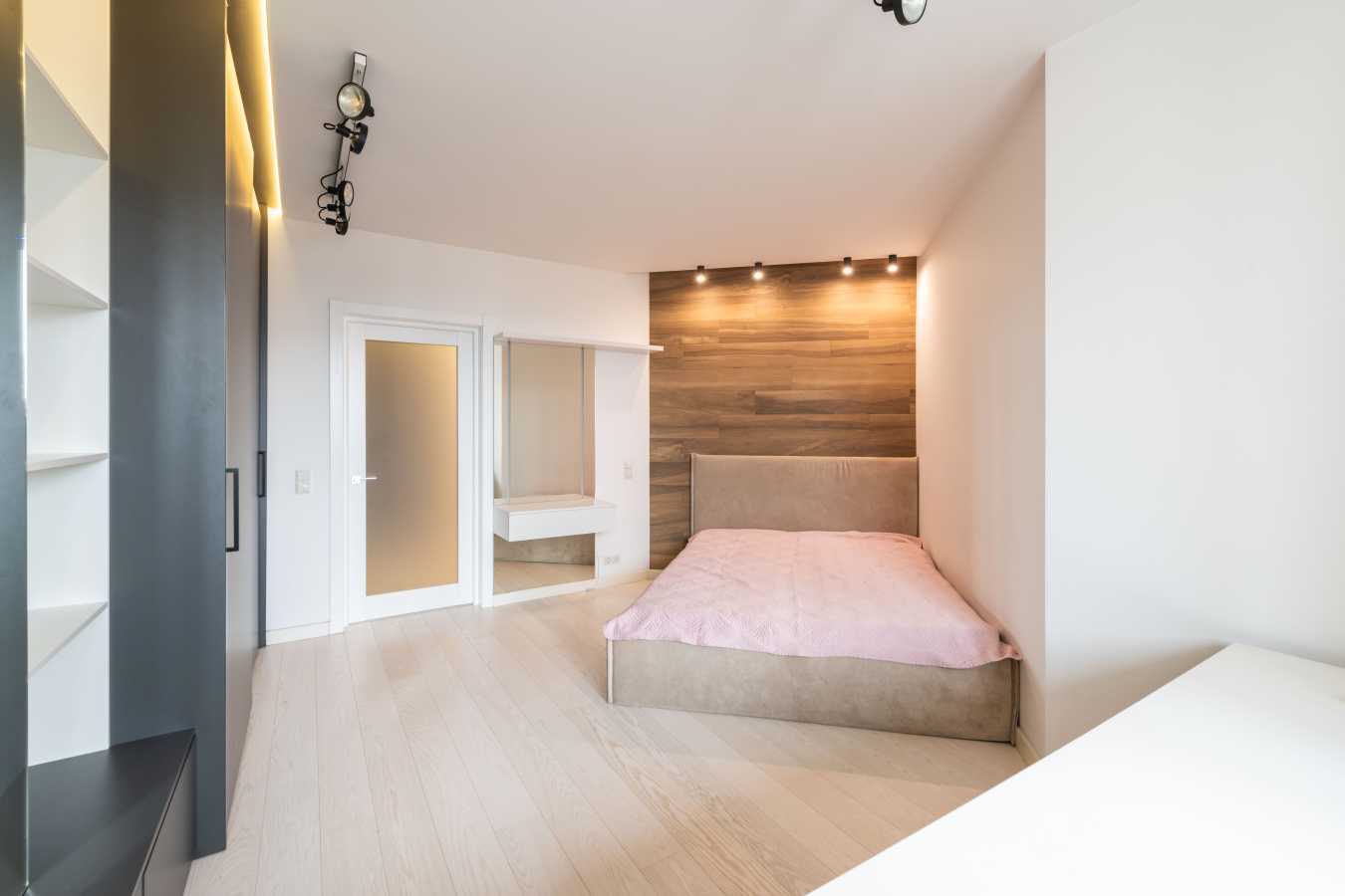 Аренда 4-комнатной квартиры 136 м², Княжий Затон ул., 21