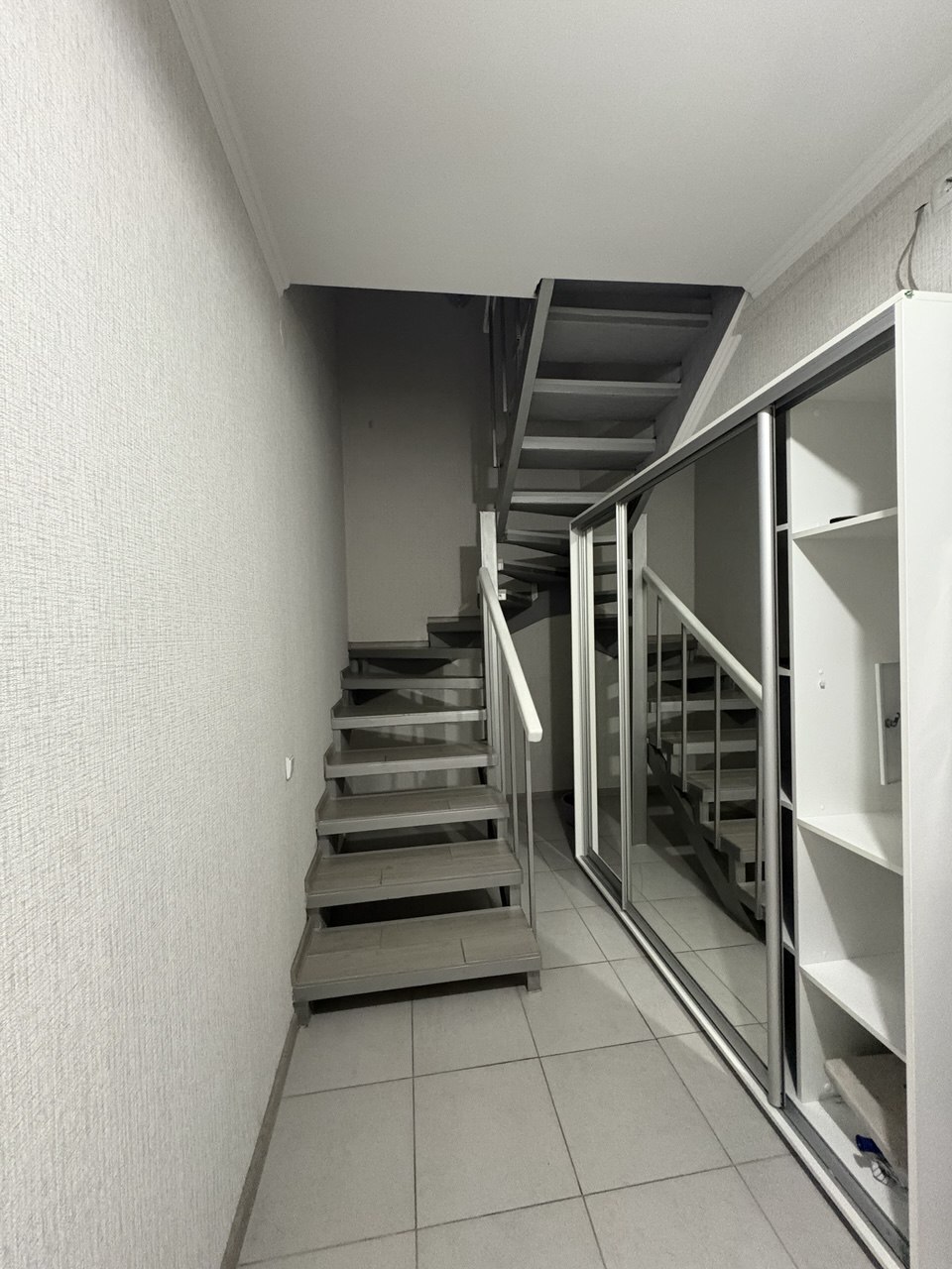 Оренда 2-рівневої квартири 73 м², Клавдіївська вул., 40А