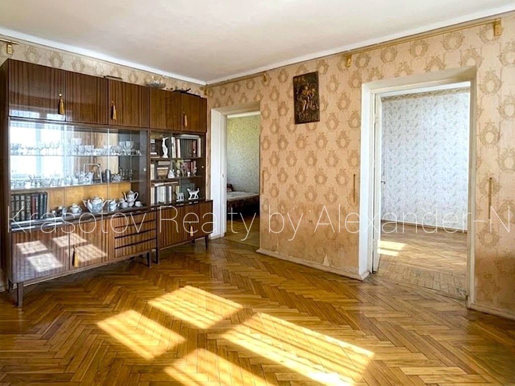 Продажа 3-комнатной квартиры 64 м², Ботанический пер., 2