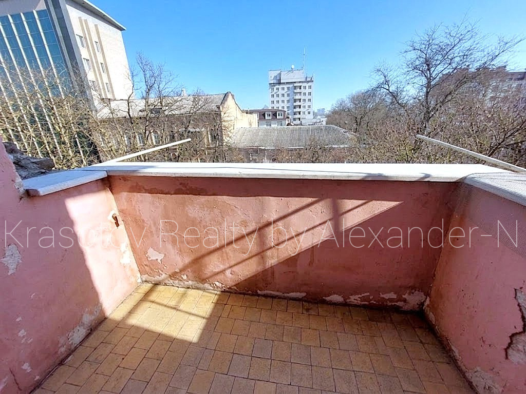 Продаж 3-кімнатної квартири 112 м², Еврейская вул., 36