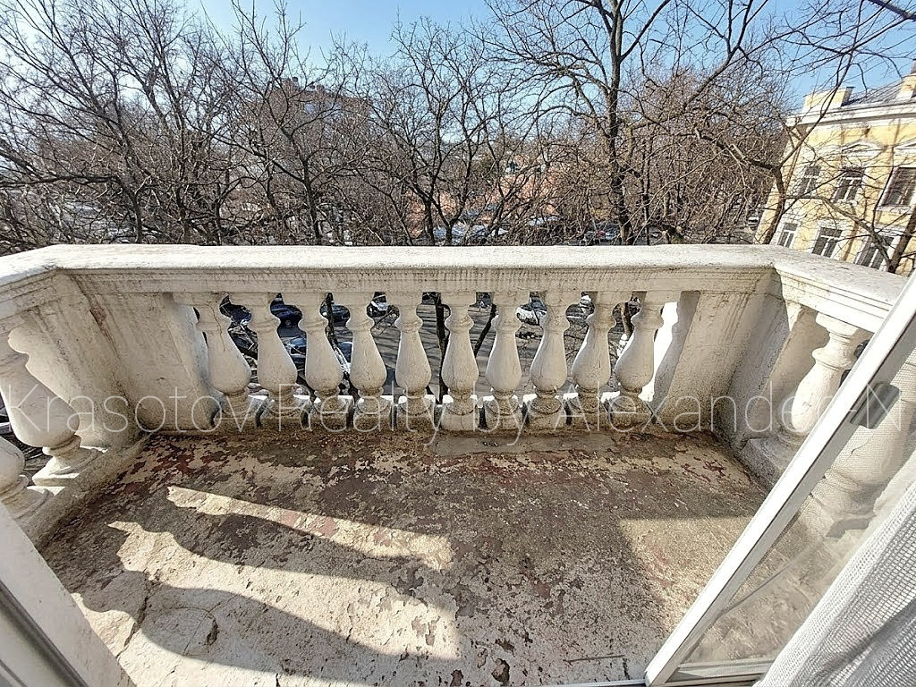 Продаж 3-кімнатної квартири 112 м², Еврейская вул., 36