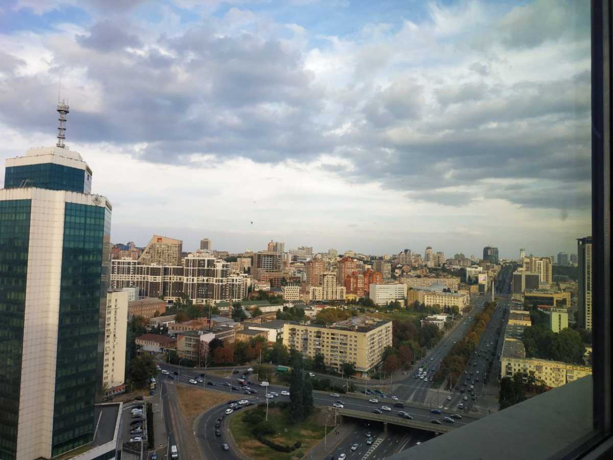 Аренда 3-комнатной квартиры 53 м², Берестейський, 11