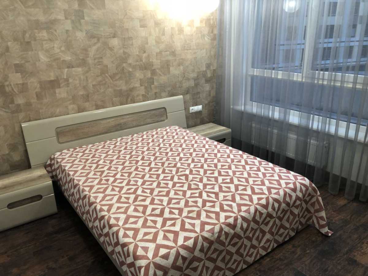 Оренда 2-кімнатної квартири 67 м², Практична вул.