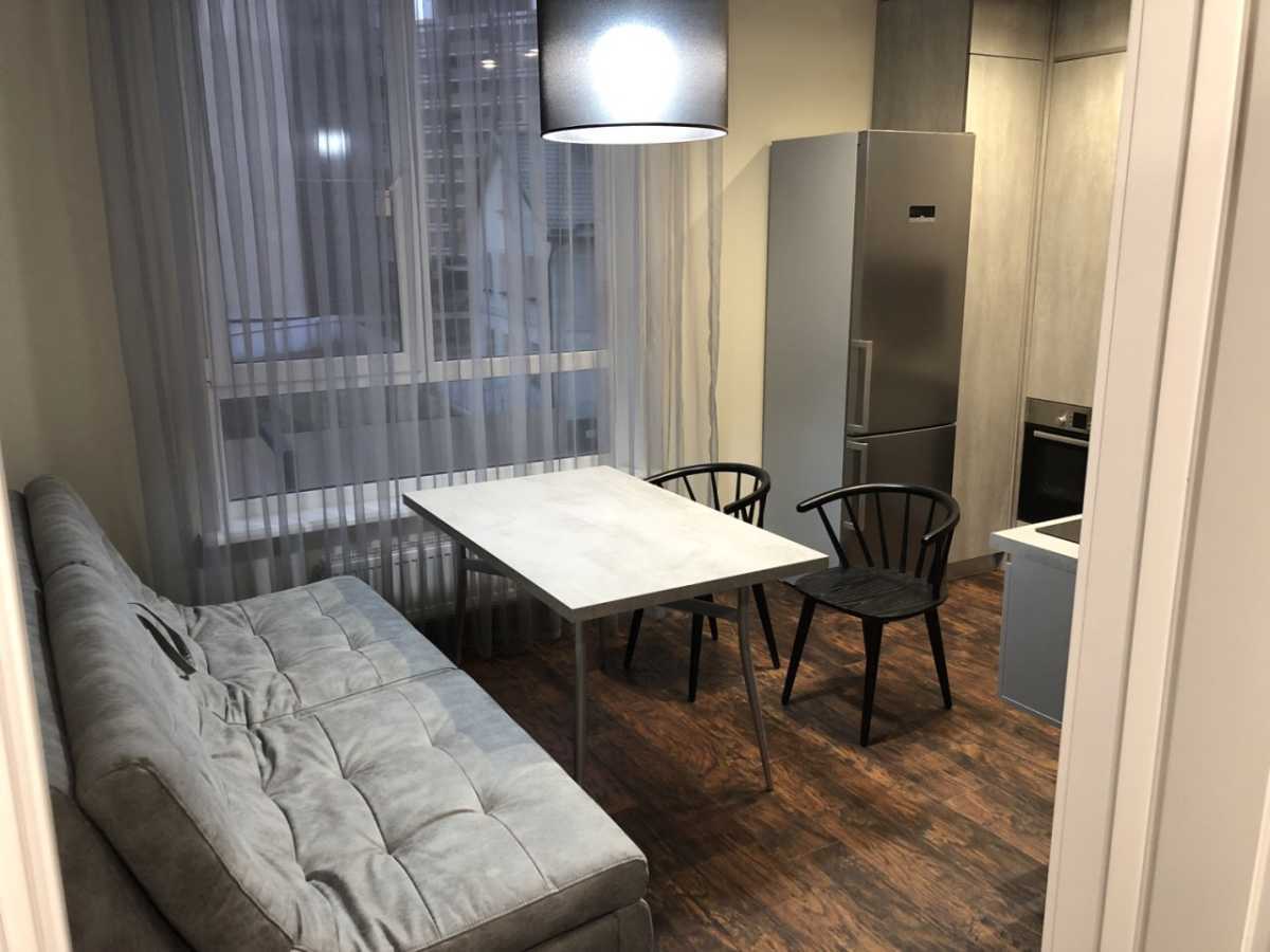 Оренда 2-кімнатної квартири 67 м², Практична вул.