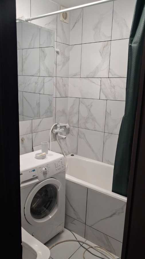 Продаж 2-кімнатної квартири 45.9 м², Юліуса Фучика вул., 17