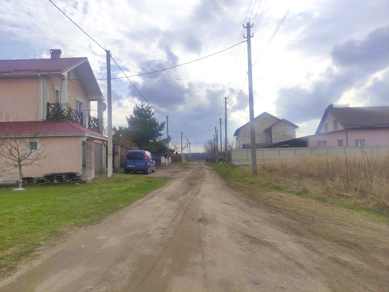 Продаж ділянки під індивідуальне житлове будівництво 8 соток