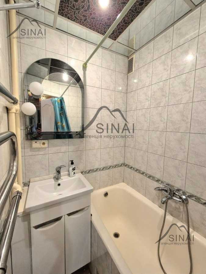 Продажа 3-комнатной квартиры 67 м², Академика Курчатова ул., 6