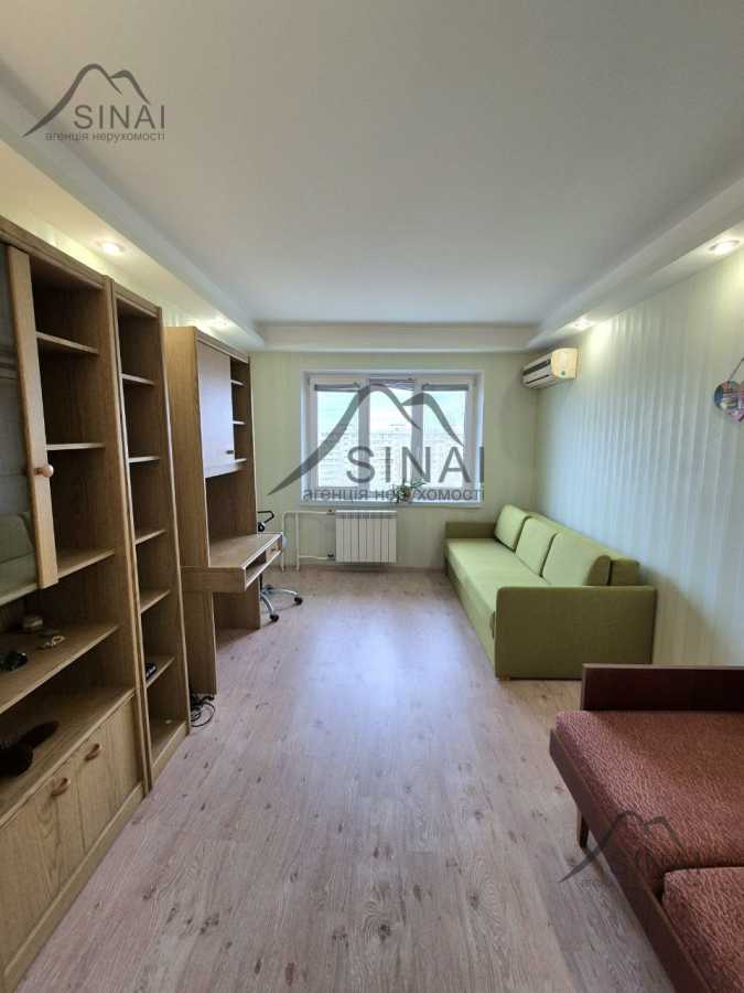 Продажа 3-комнатной квартиры 67 м², Академика Курчатова ул., 6