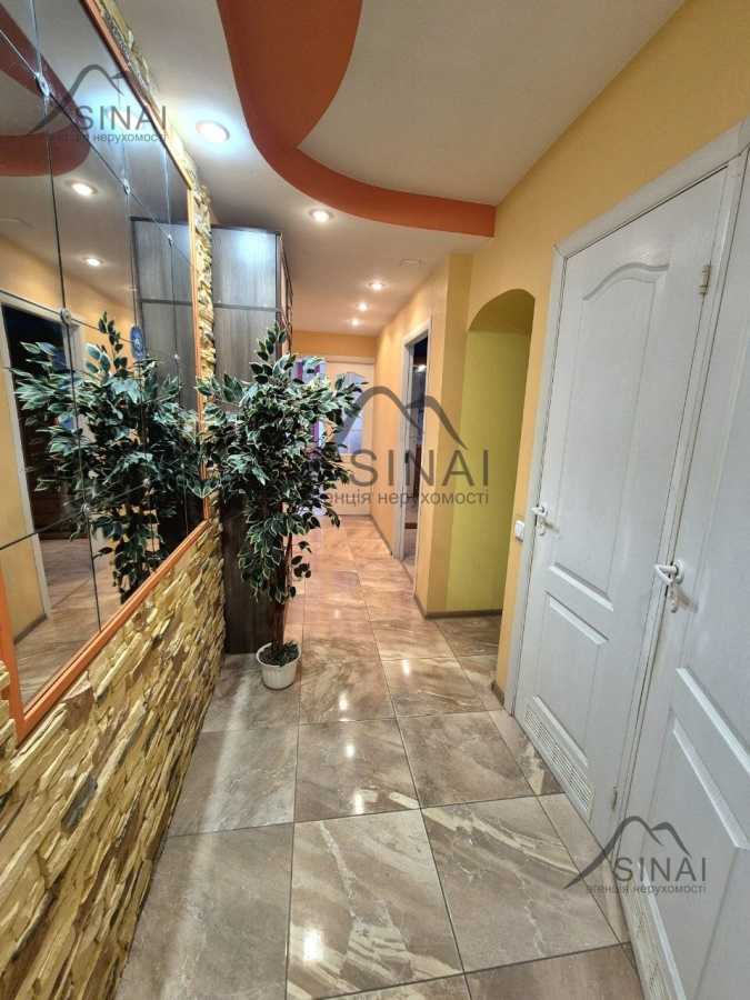 Продажа 3-комнатной квартиры 67 м², Академика Курчатова ул., 6