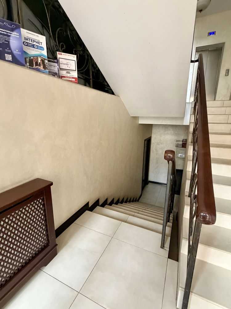 Продаж офісу 74 м², Глибочицька вул., 40