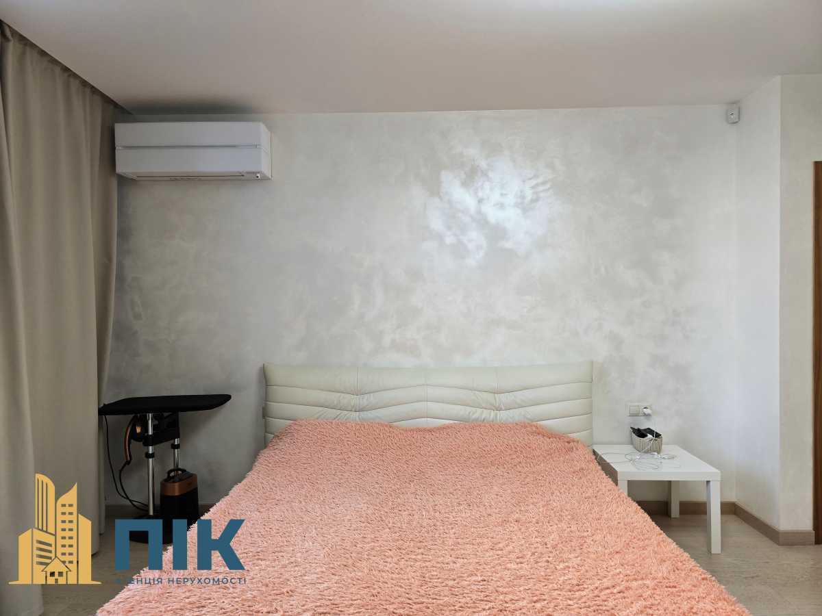 Продажа 3-комнатной квартиры 125 м², Героев Сталинграда просп., 2Д