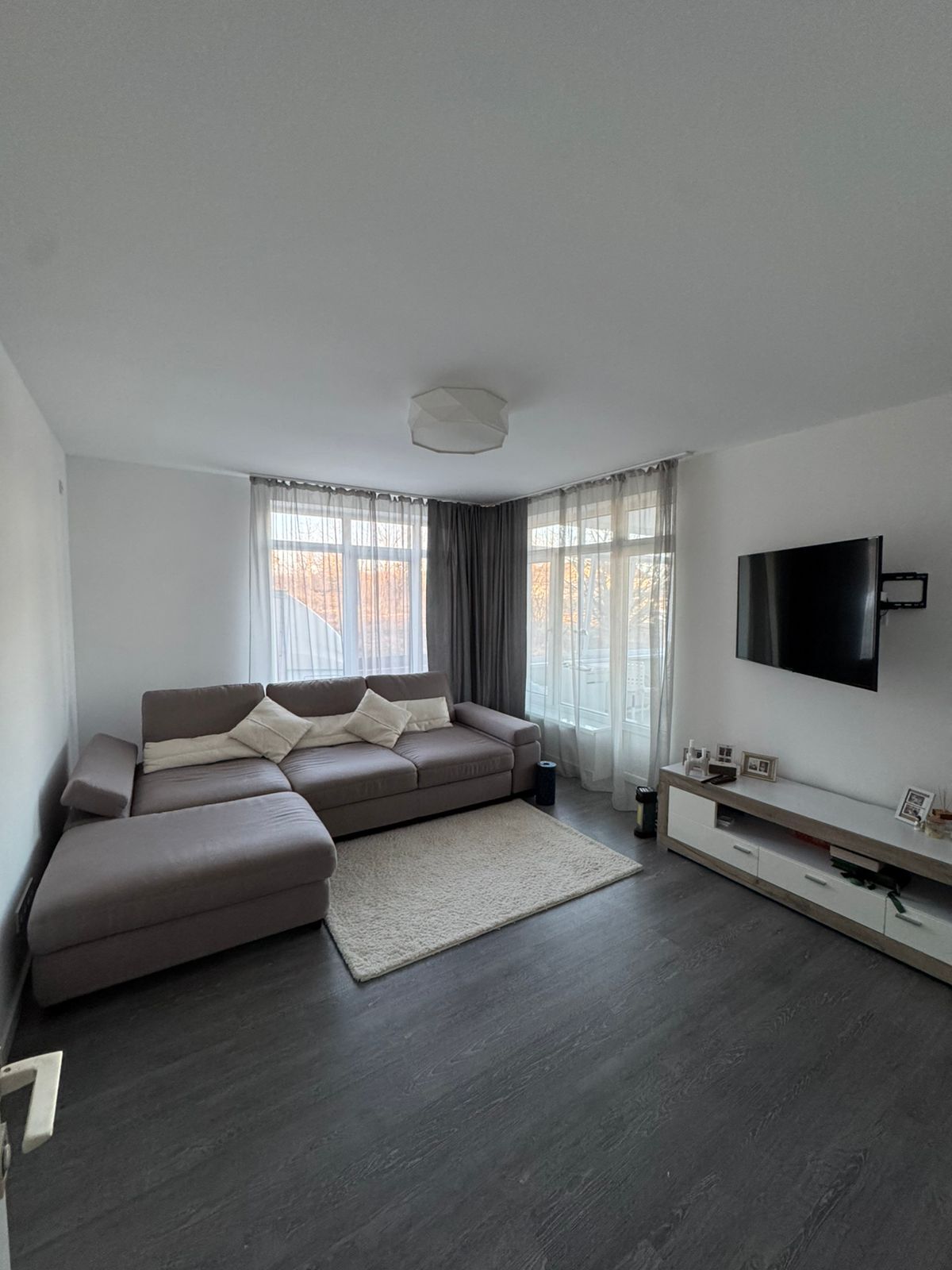 Продаж 2-кімнатної квартири 70 м²