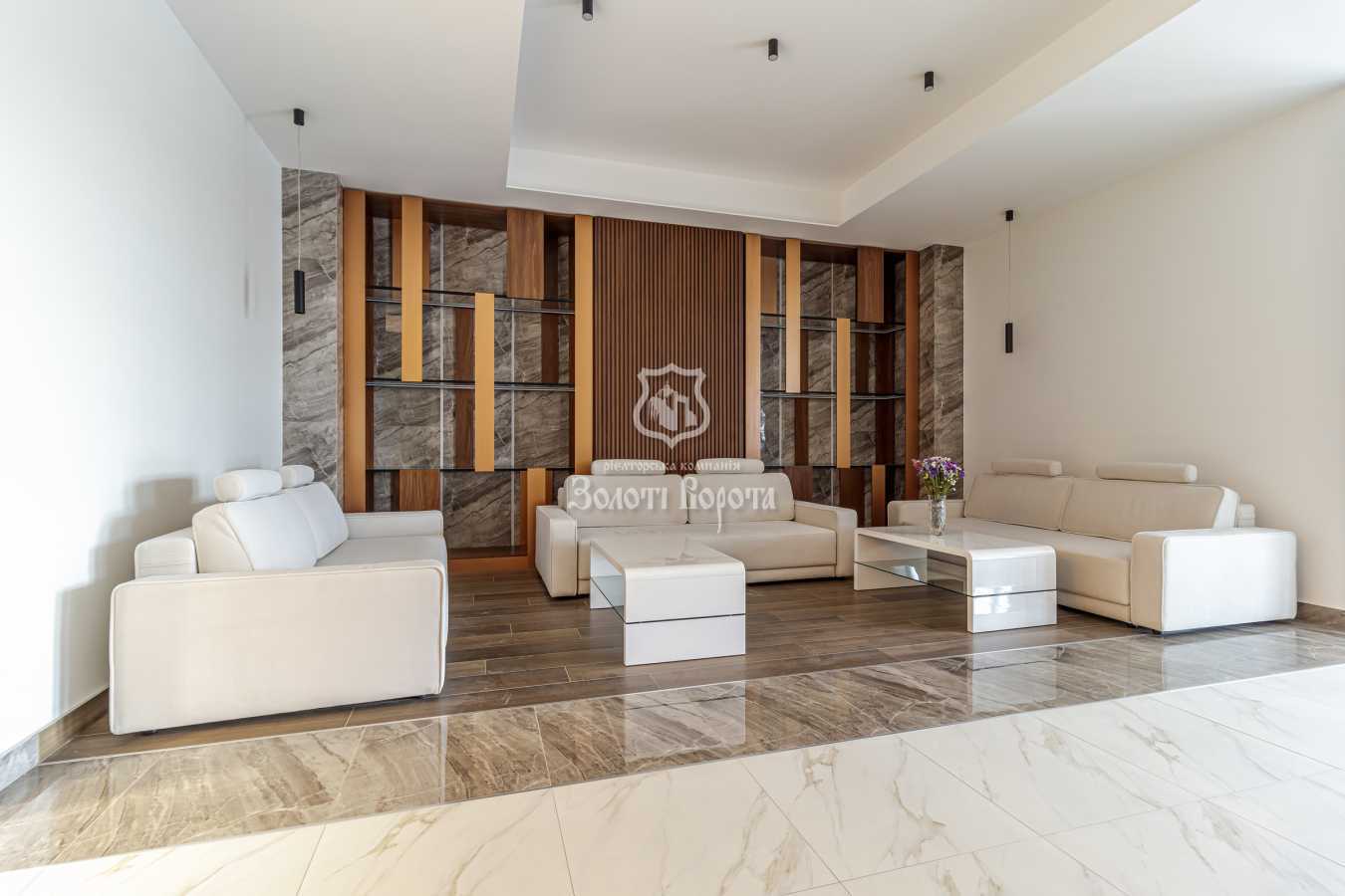 Продажа 3-комнатной квартиры 105.5 м², Зверинецкая ул., 70а