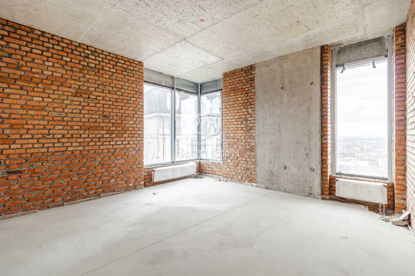 Продажа 3-комнатной квартиры 105.5 м², Зверинецкая ул., 70а