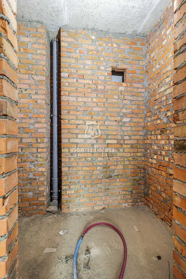 Продажа 3-комнатной квартиры 105.5 м², Зверинецкая ул., 70а