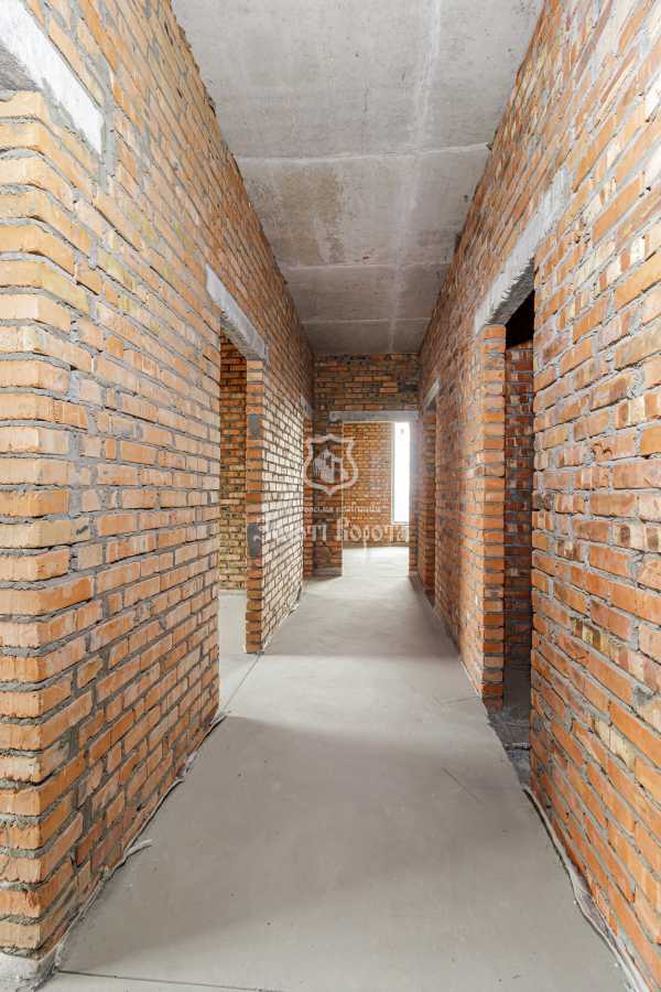 Продажа 3-комнатной квартиры 105.5 м², Зверинецкая ул., 70а