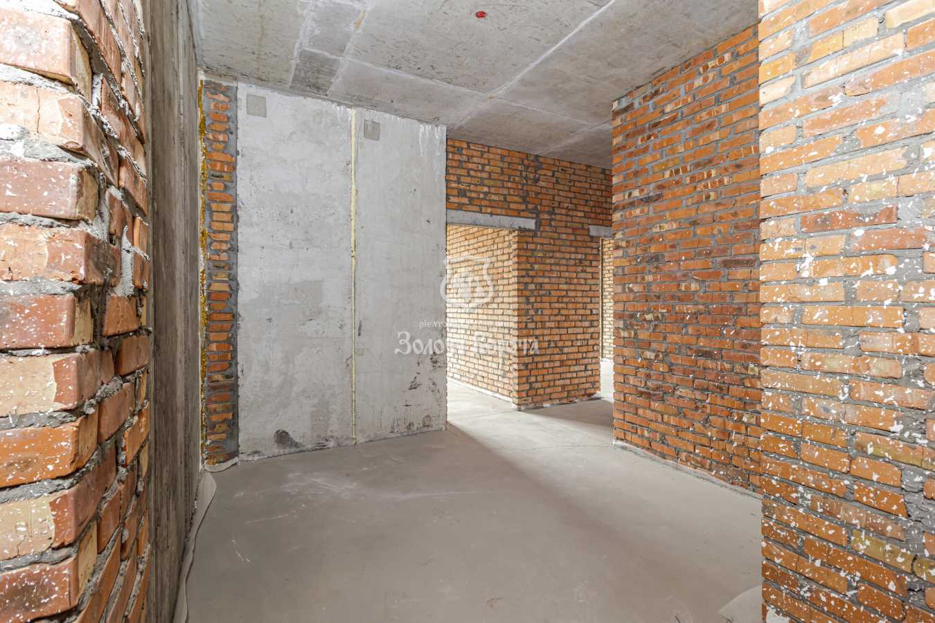 Продажа 3-комнатной квартиры 105.5 м², Зверинецкая ул., 70а