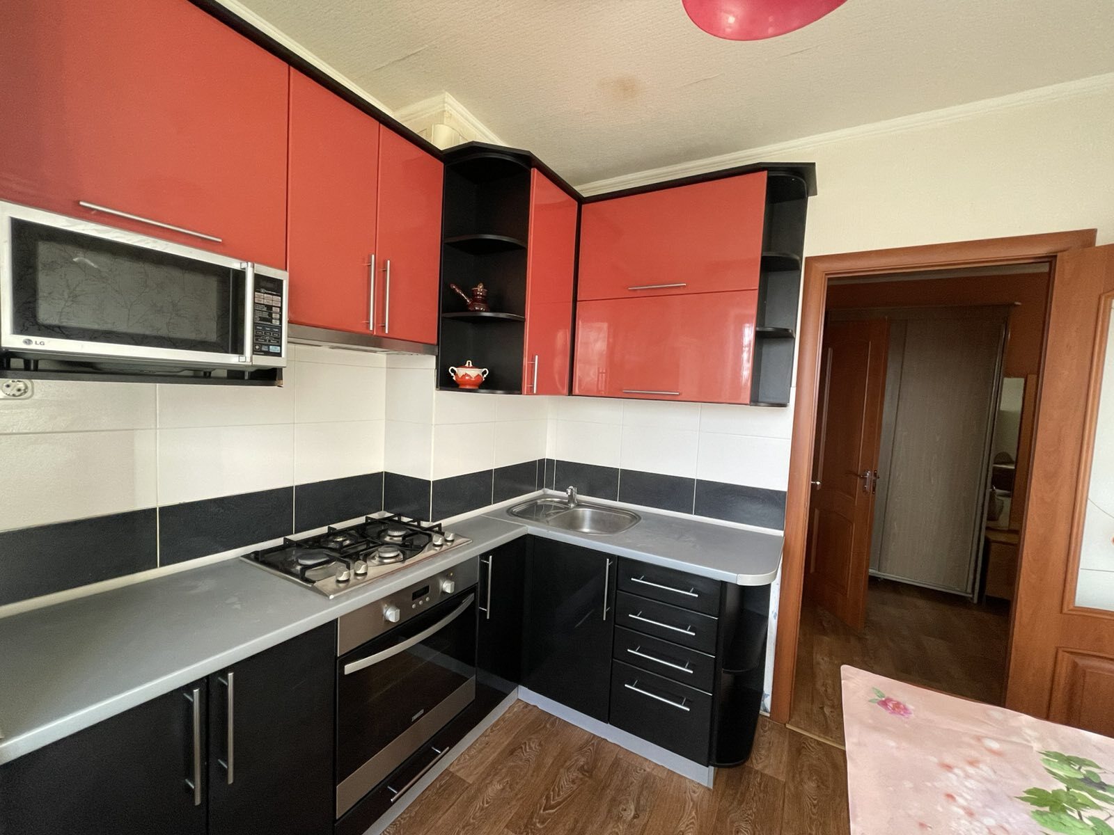 Аренда 1-комнатной квартиры 54 м², Ивана Мазепы ул.