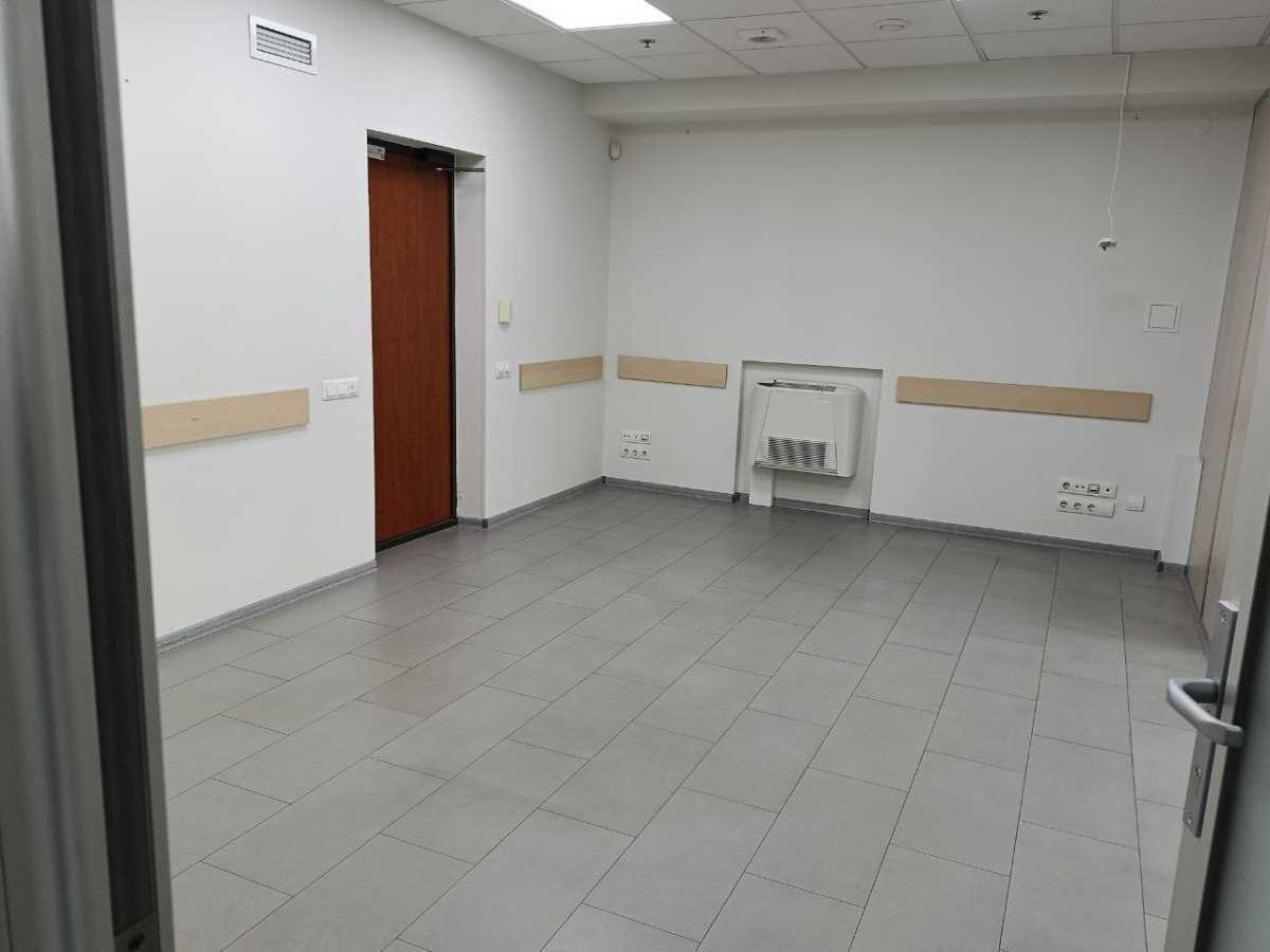 Оренда офісу 137 м², Володимира Антоновича вул., 172