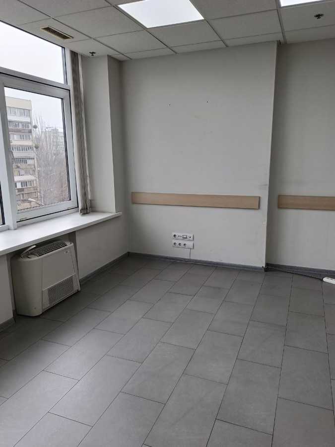 Оренда офісу 137 м², Володимира Антоновича вул., 172