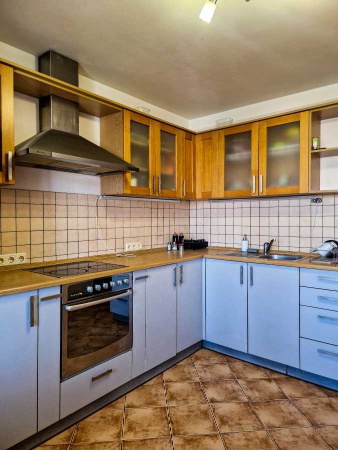 Оренда 1-кімнатної квартири 55 м², Ревуцького вул., 42Б