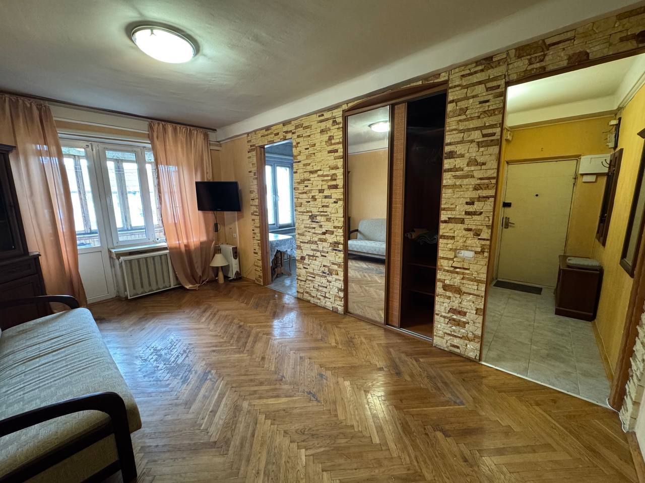 Аренда 3-комнатной квартиры 60 м², Красноткацкая ул., 22А