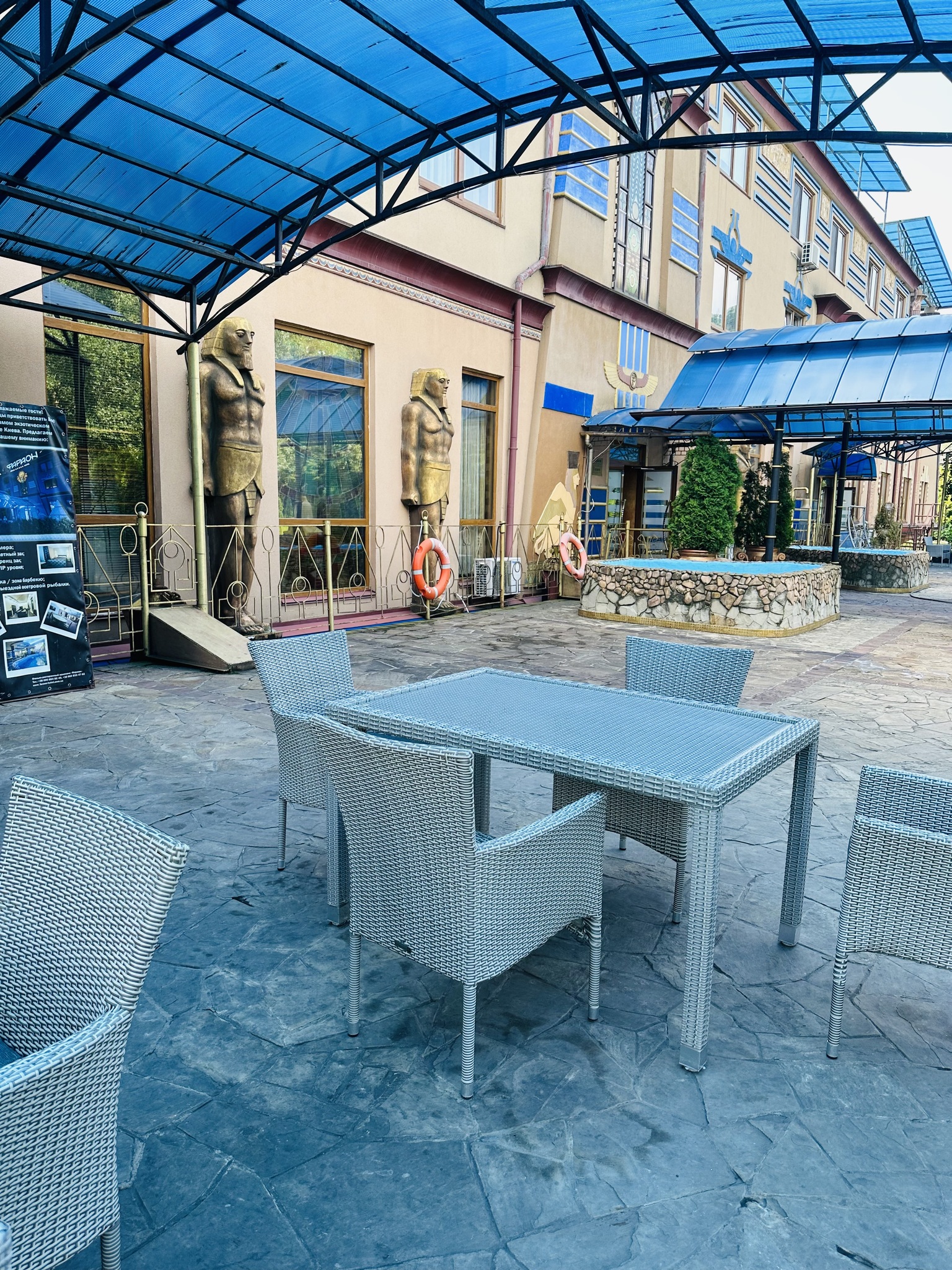 Продажа гостиницы 1 м², Набережно-Печерская дор.