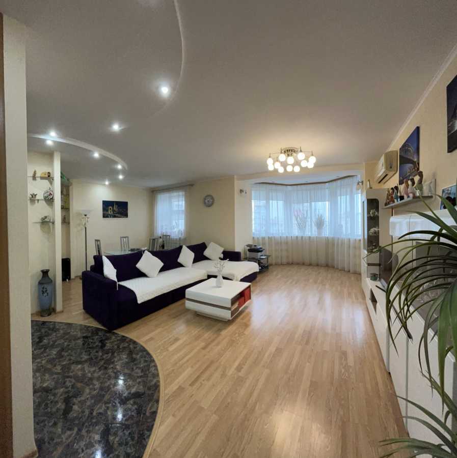 Продаж 2-кімнатної квартири 74 м², Маршала Тимошенка вул., 29