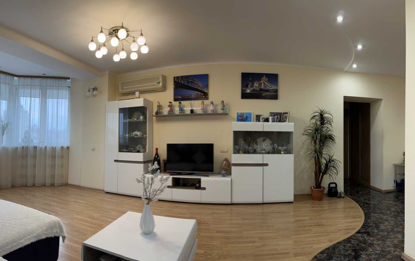 Продаж 2-кімнатної квартири 74 м², Маршала Тимошенка вул., 29