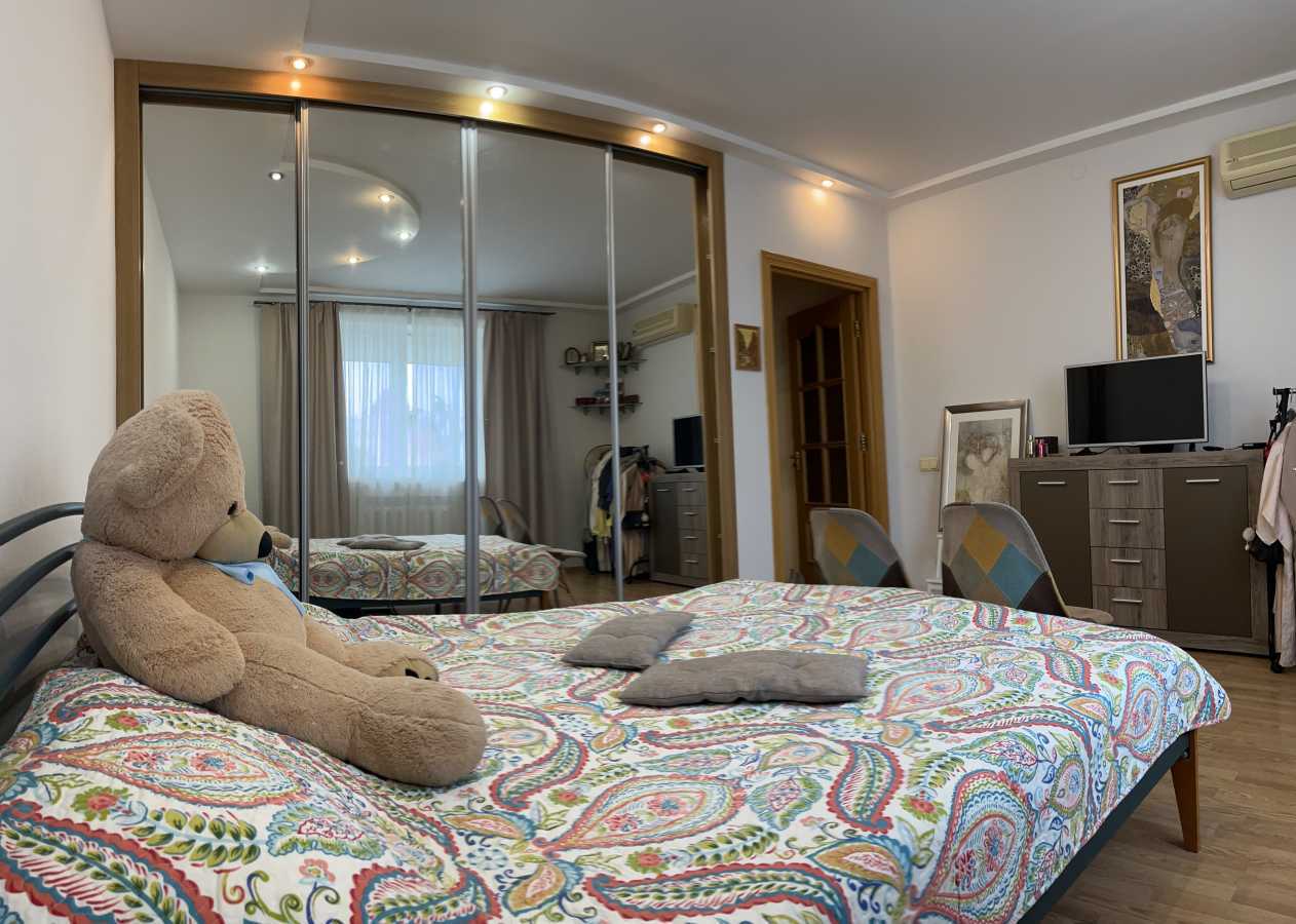 Продаж 2-кімнатної квартири 74 м², Маршала Тимошенка вул., 29