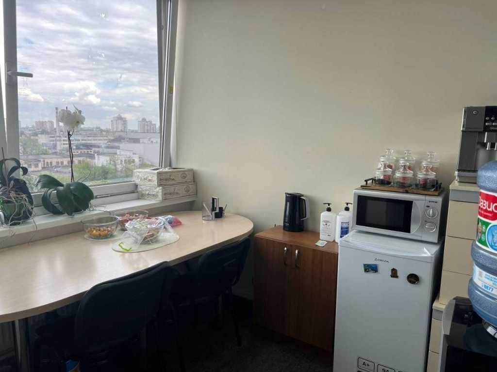 Оренда офісу 95 м², Євгена Сверстюка вул., 2а