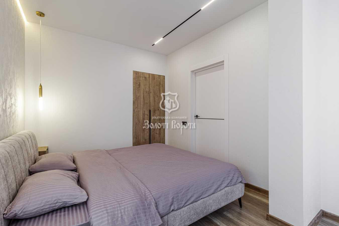 Продаж 1-кімнатної квартири 36.66 м², Дніпровська наб., 17к