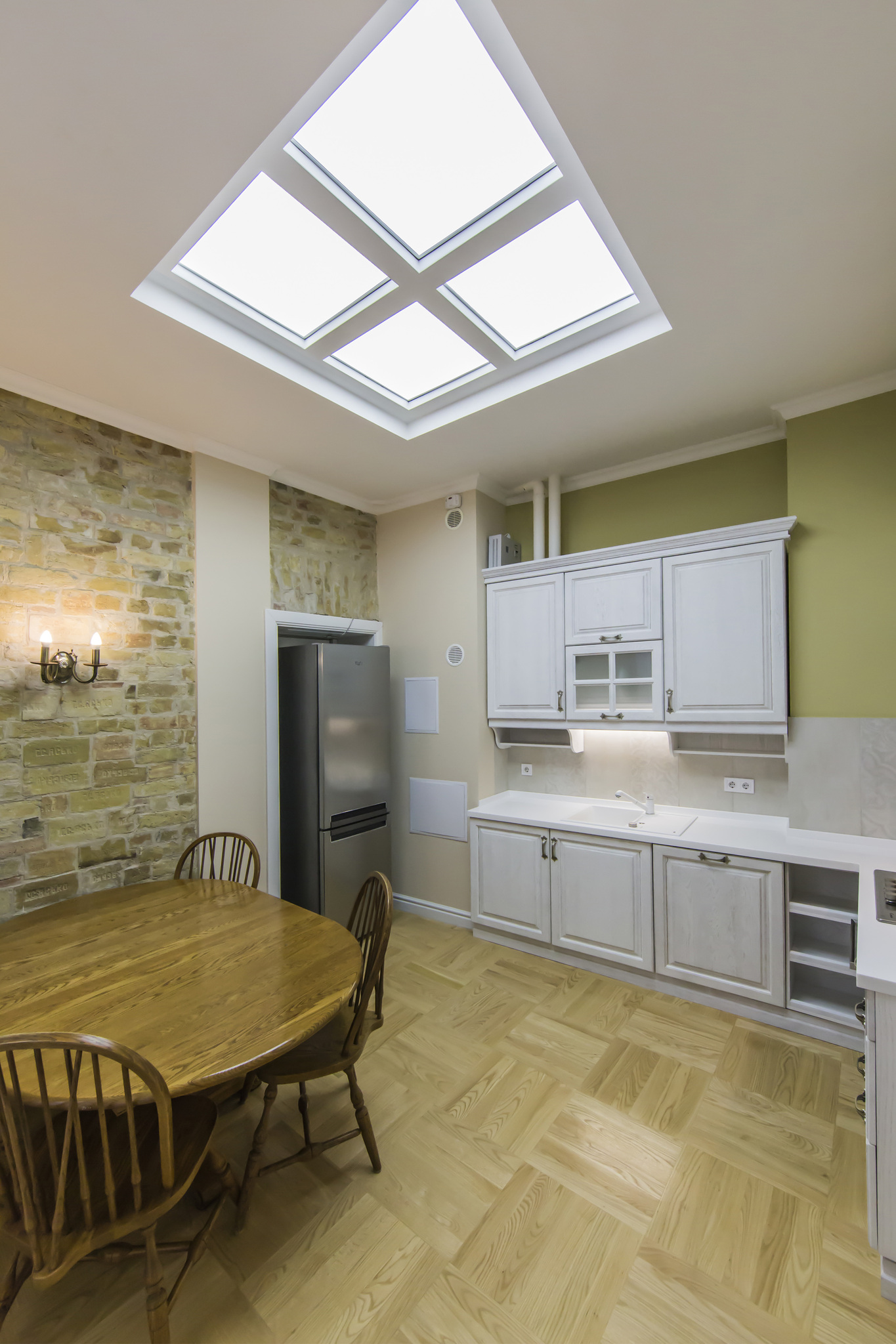 Аренда 5-комнатной квартиры 146 м², Софиевская ул., 25А