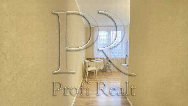 Продаж 1-кімнатної квартири 43 м², Олени Пчілки вул., 2