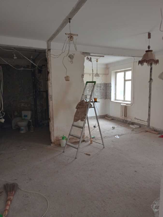 Продаж 3-кімнатної квартири 63 м², Євгена Коновальця вул., 37