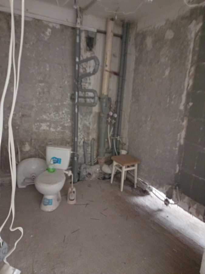 Продаж 3-кімнатної квартири 63 м², Євгена Коновальця вул., 37