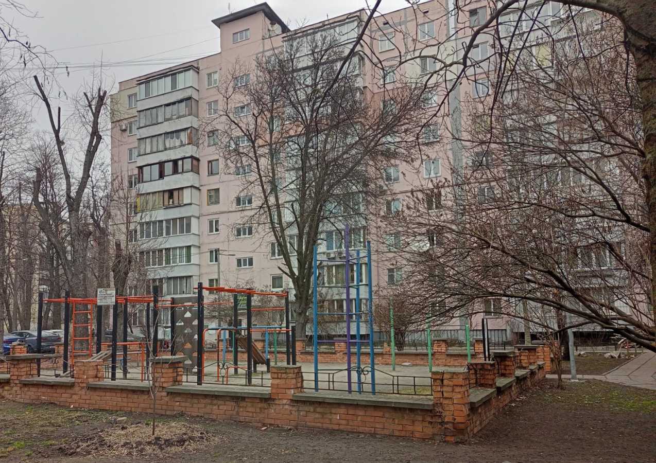 Продаж 3-кімнатної квартири 63 м², Євгена Коновальця вул., 37