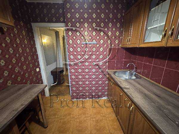 Продаж 2-кімнатної квартири 45 м², Миколи Василенка вул., 11