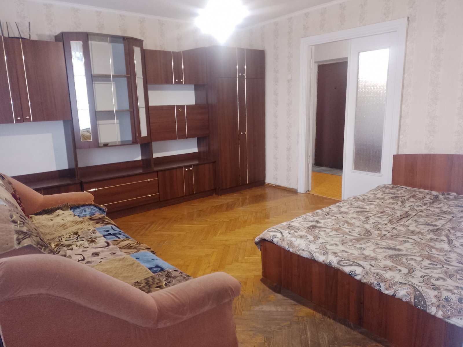 Оренда 1-кімнатної квартири 30 м², Перемоги просп., 66