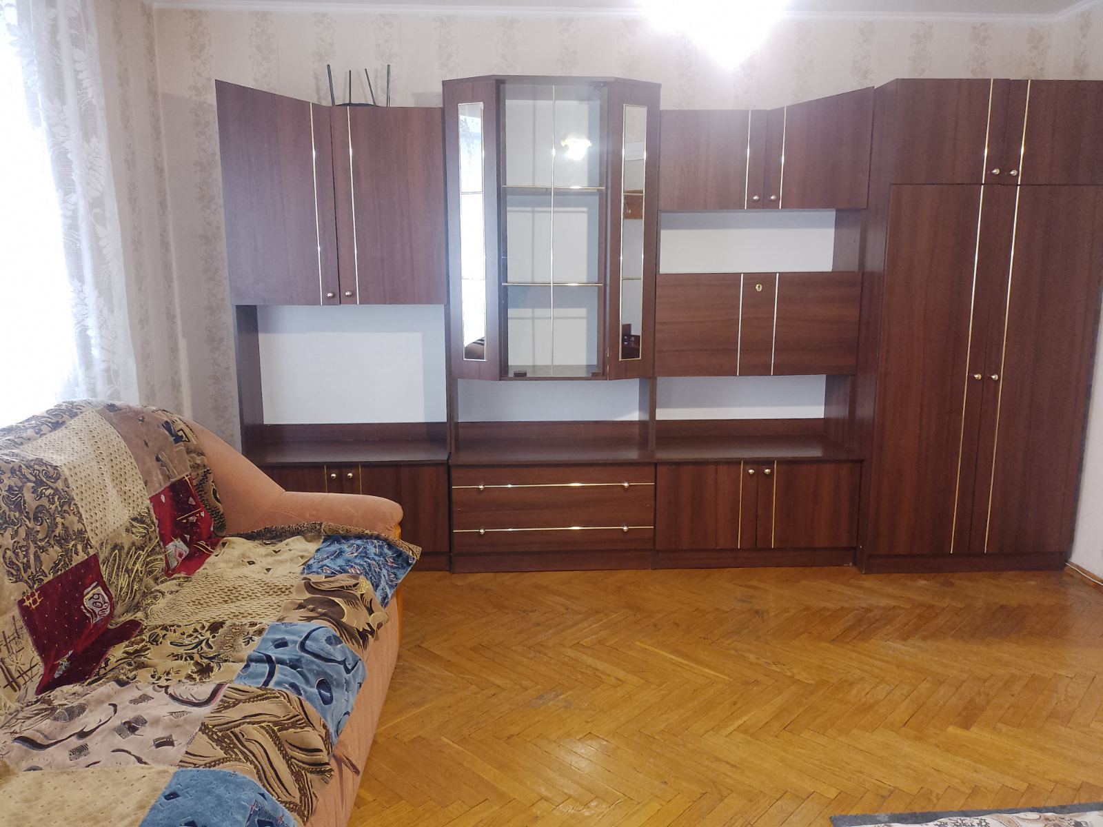 Оренда 1-кімнатної квартири 30 м², Перемоги просп., 66
