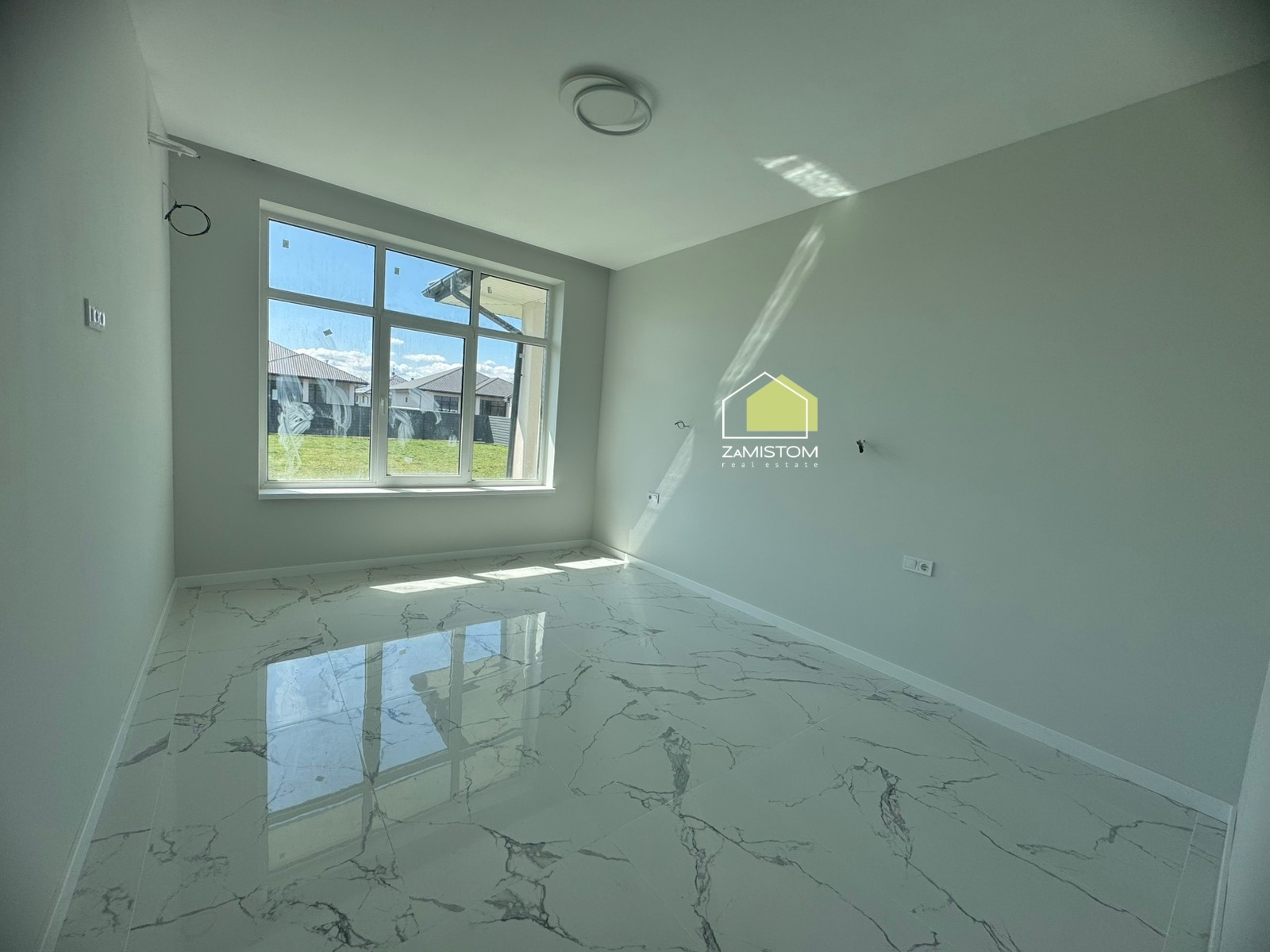 Продаж будинку 151 м²