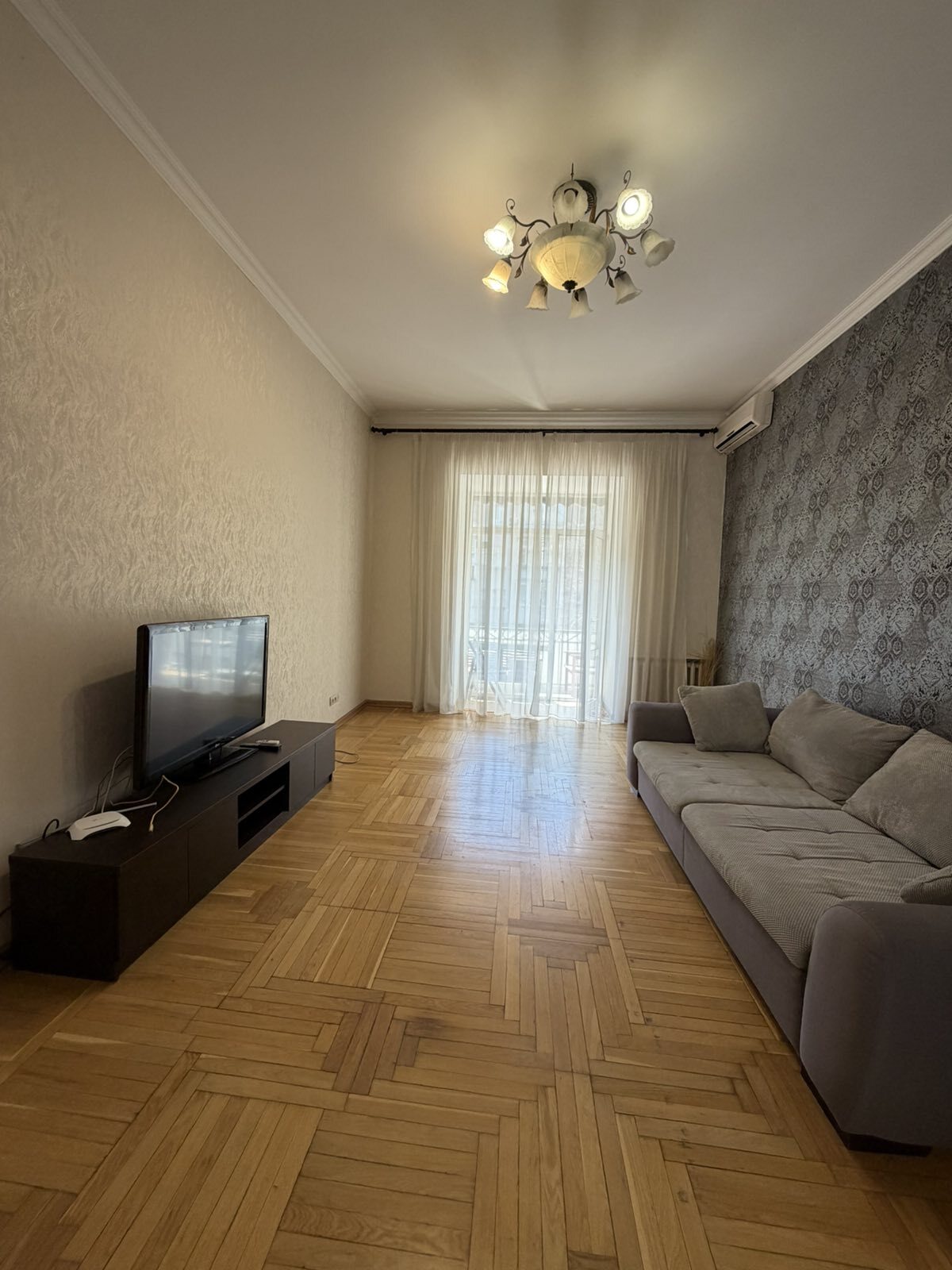 Продаж 2-кімнатної квартири 67 м², Успенская вул., 52