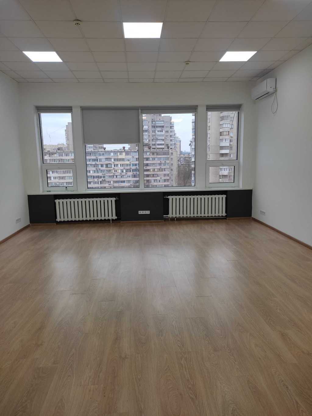 Оренда офісу 50 м², Євгена Сверстюка вул., 11