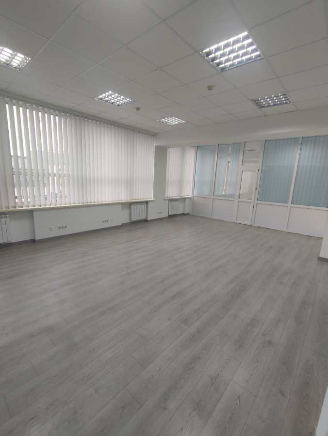 Оренда офісу 70 м², Євгена Сверстюка вул., 11
