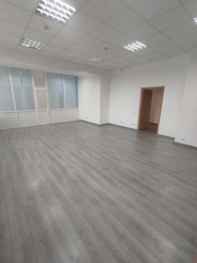 Оренда офісу 70 м², Євгена Сверстюка вул., 11