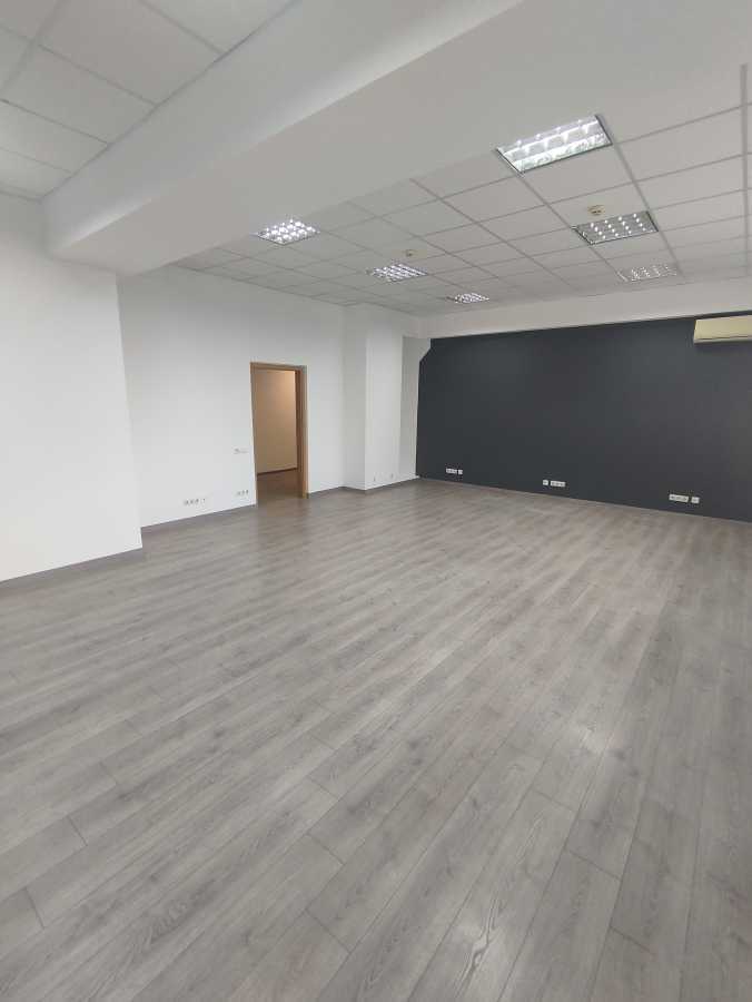 Оренда офісу 70 м², Євгена Сверстюка вул., 11
